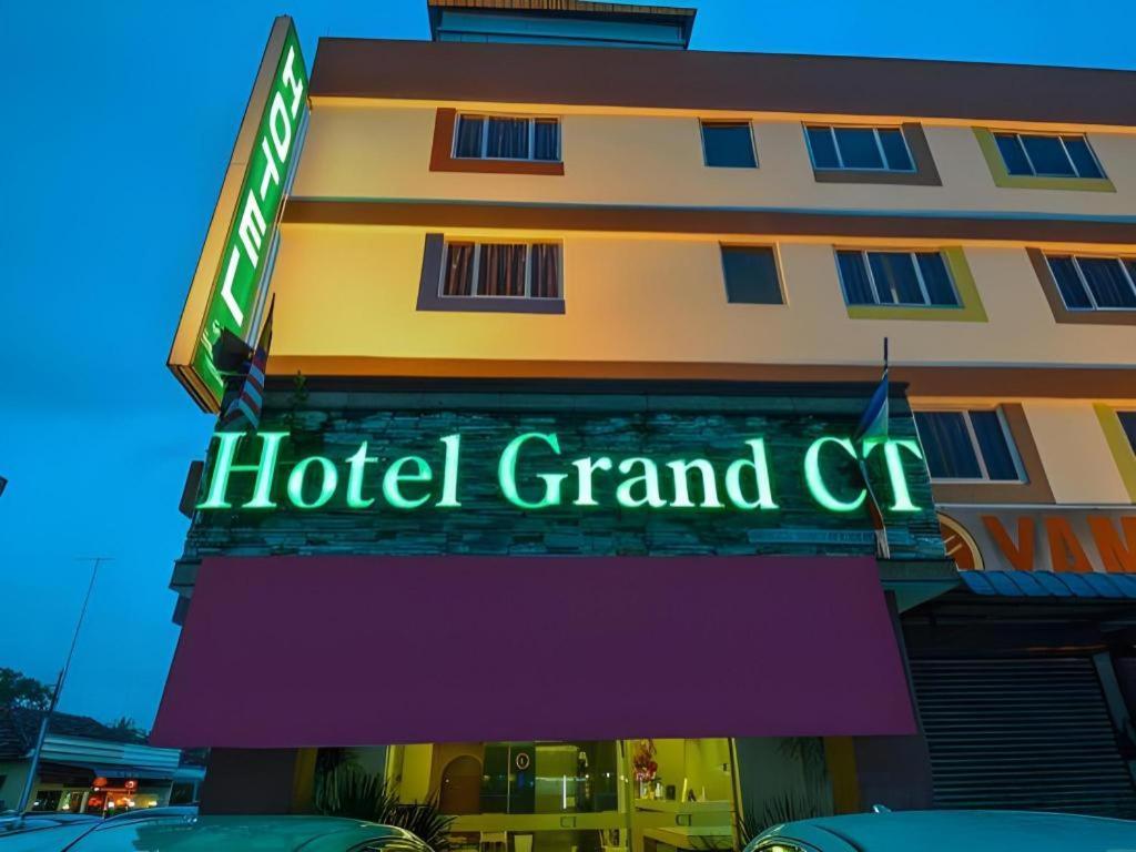 Grand Ct Hotel Malacca Eksteriør billede