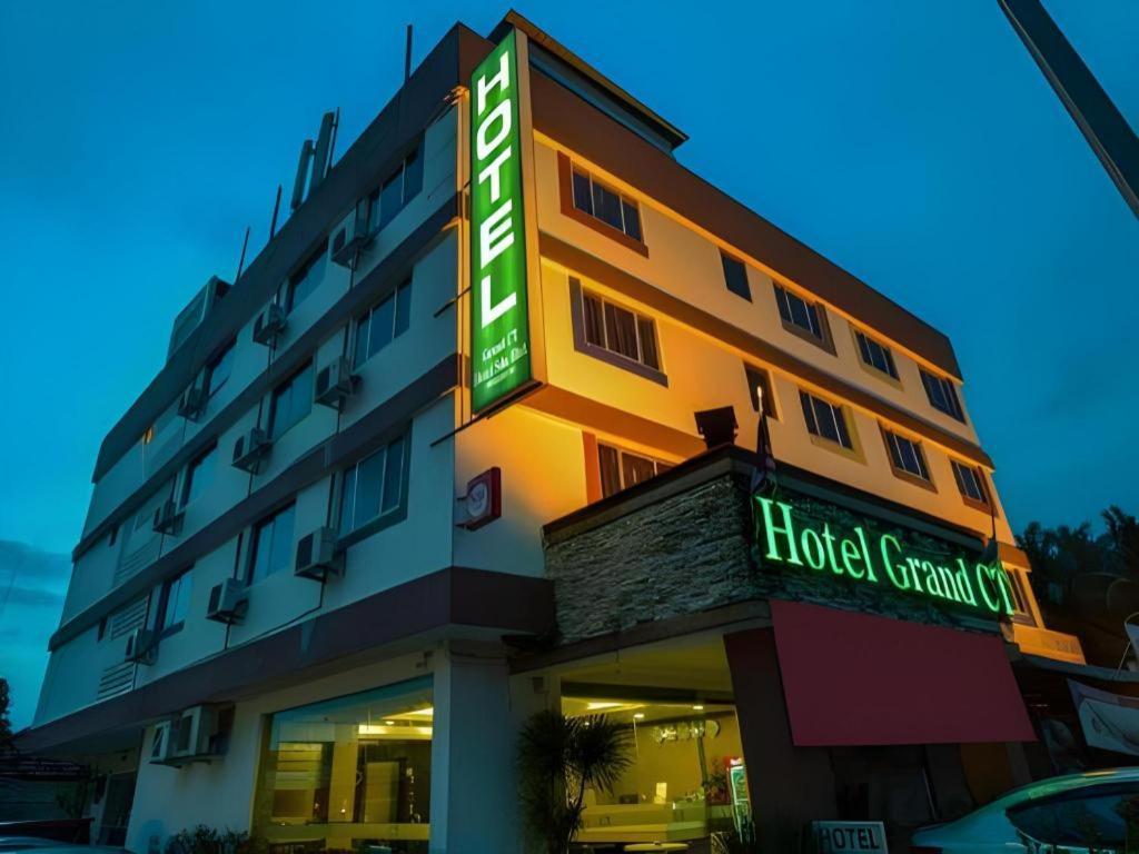 Grand Ct Hotel Malacca Eksteriør billede